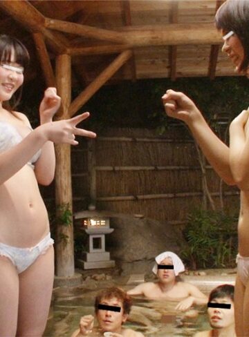 【無料AV】巨乳女子大生限定！！箱根でデート中の素人カップル対抗 勝ったら賞金100万円！負けたら連続生中出し！混浴温泉中出し野球拳2 彼氏の目の前で一般男性客たちと生まれて初めての生挿入SEX！ りさVSえりな｜dkra02602